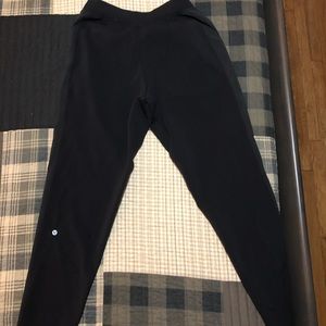Lululemon license to train pants